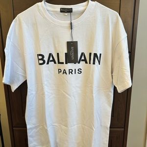 Balmain T-shirt with tag